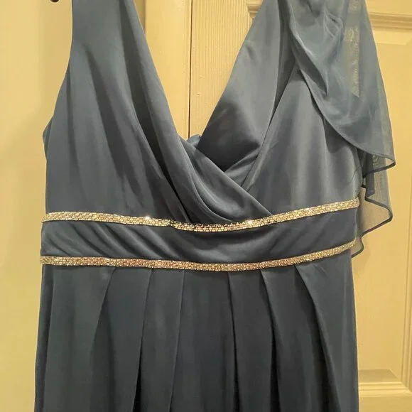 Womens R&M Richards Capelet Rhinestone Waisted Pleated Gown - Picture 2 of 16